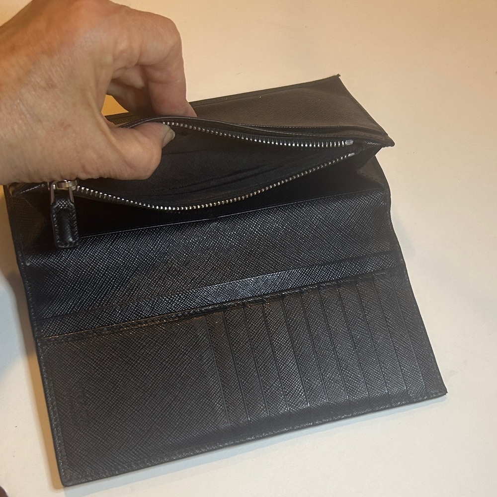 Prada Black Saffiano Bifold Leather Long Wallet Authentic Made in Italy - Picture 5 of 10